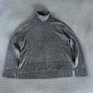 NWOT AQUA Bloomingdale’s 100% cashmere turtleneck sweater XS